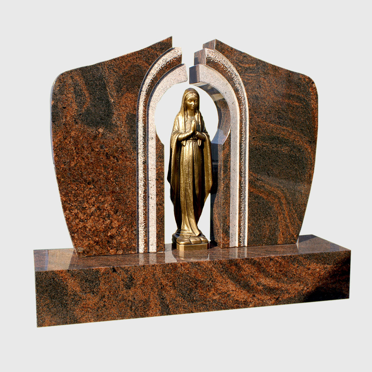 Grabstein und Sockel aus Indisch Aurora Granit