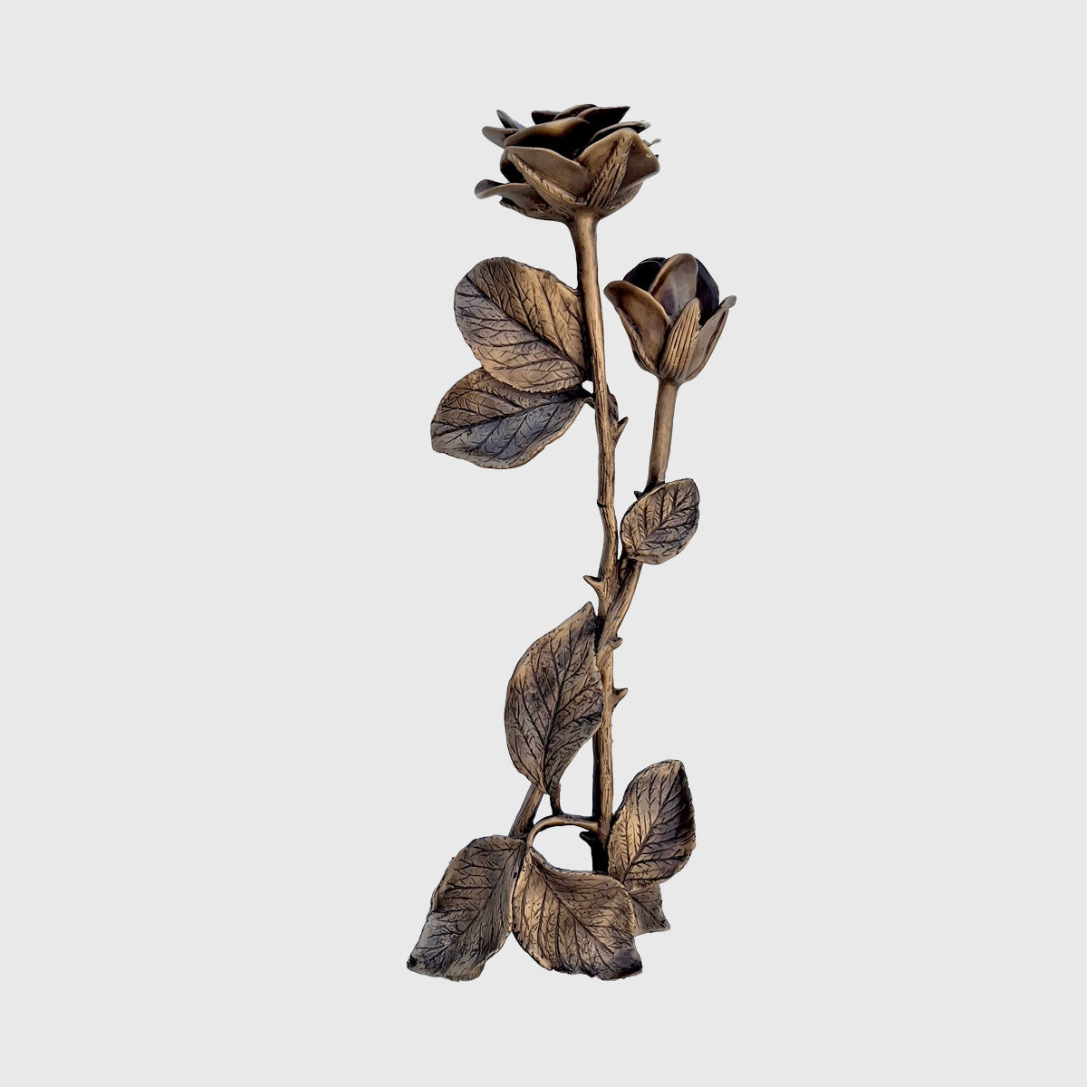 Bronze Rose für Grabstein – edler Grabschmuck aus Bronze mit Blättern und Knospe