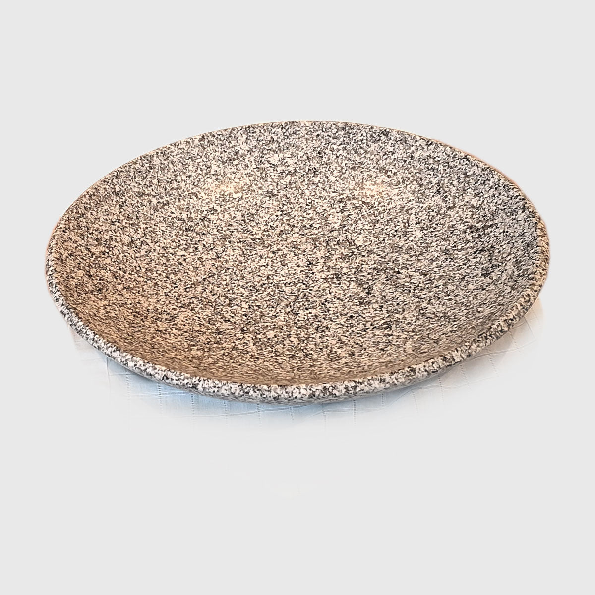 Handgearbeitete Schale aus Neuhauser Granit Naturstein