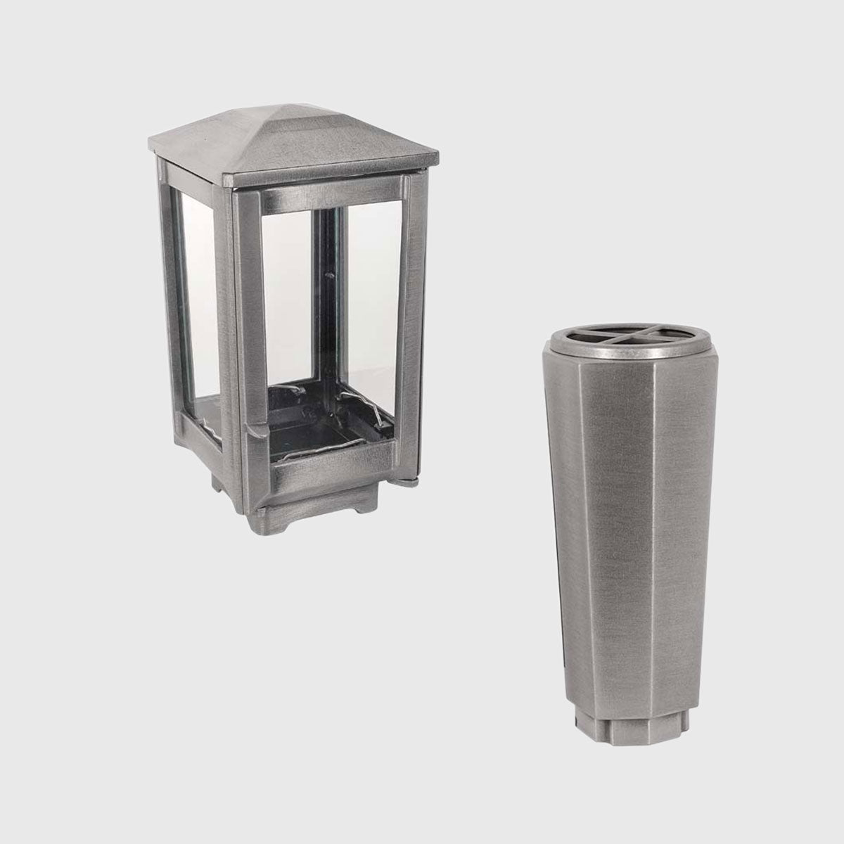 Grablampe W123 und Vase W423 aus Aluminium