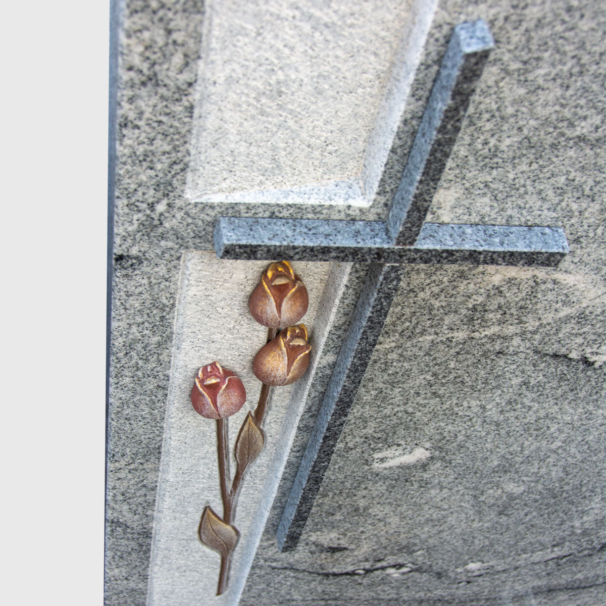 Grabstein Viscount White Granit mit Kreuz Gebhartser