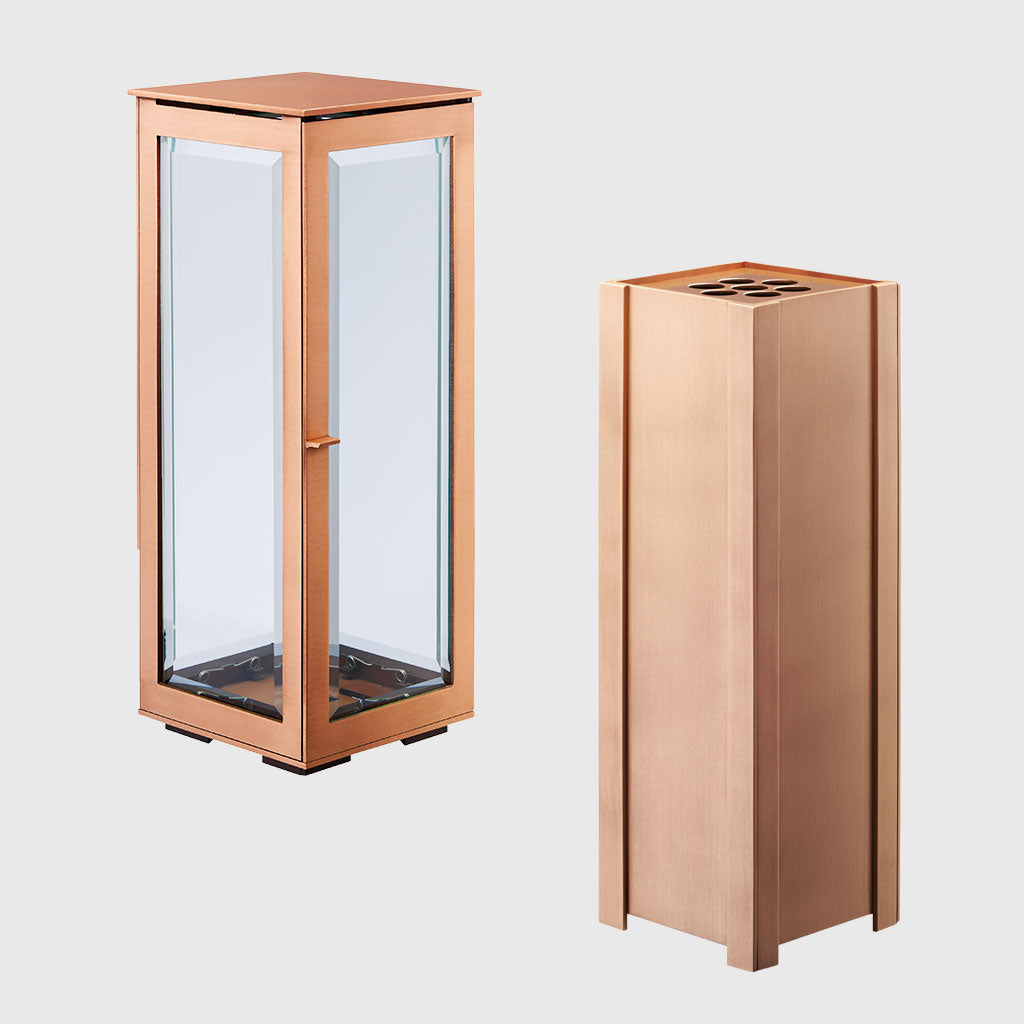 Bronze Grablaterne W1001.1 40 cm für große Kerzen mit passender Grabvase W1100.1 – Stone Lounge