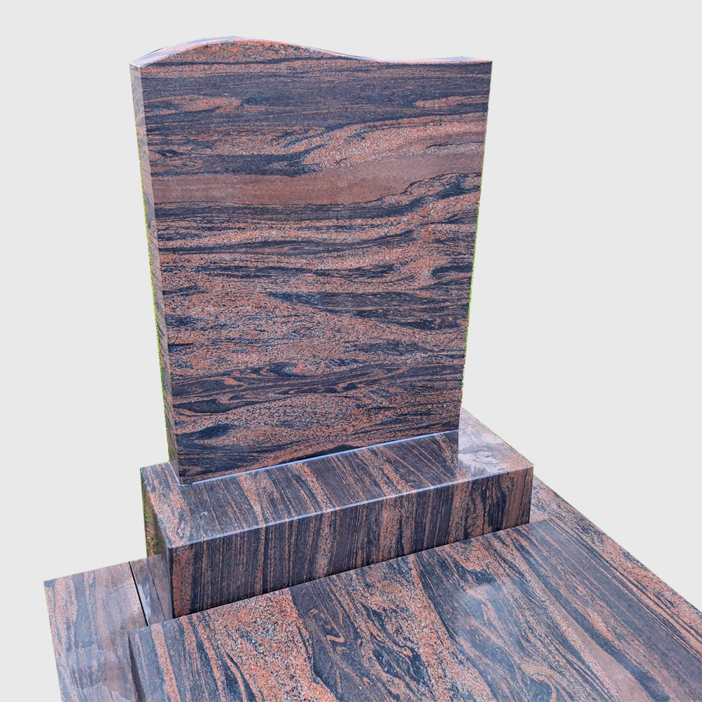 Grabanlage aus Hallandia Granit renoviert – polierte Grabstätte