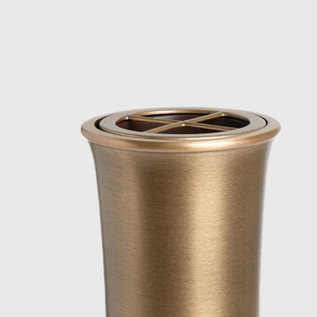 Grabvase BV446 in Bronze für Blumen am Grab