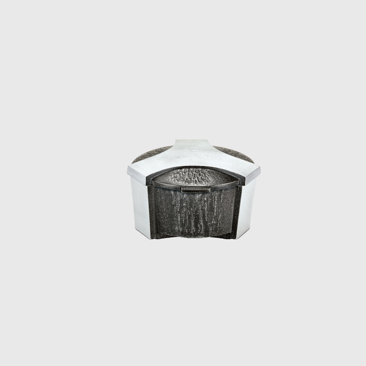 Weihwasserkessel aus Aluminium in Schwarz/Silber – Modell 50088, passend zu Laterne, Vase und Schale im gleichen Design.