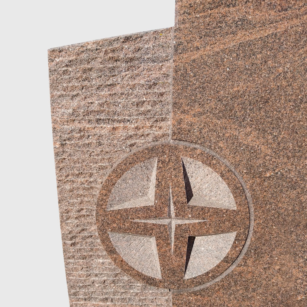 Grabstein aus English Teak Granit