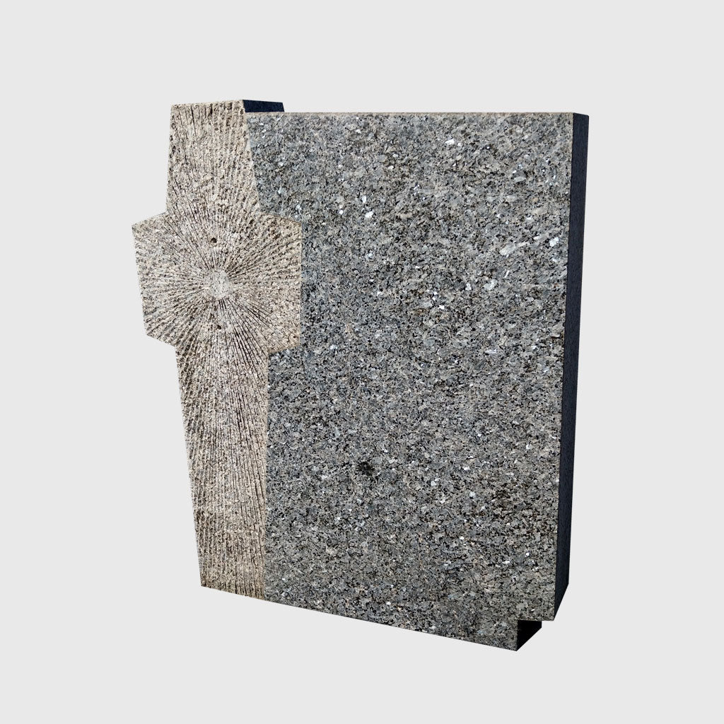 Grabstein aus Labrador Hell Granit