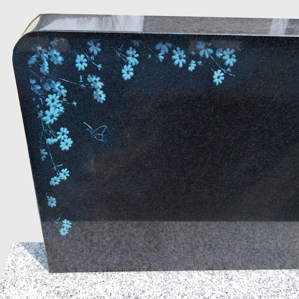 Grabstein aus Schwarz Schwedischen Granit