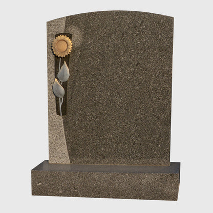 Grabstein und Sockel aus Gebhartser Granit
