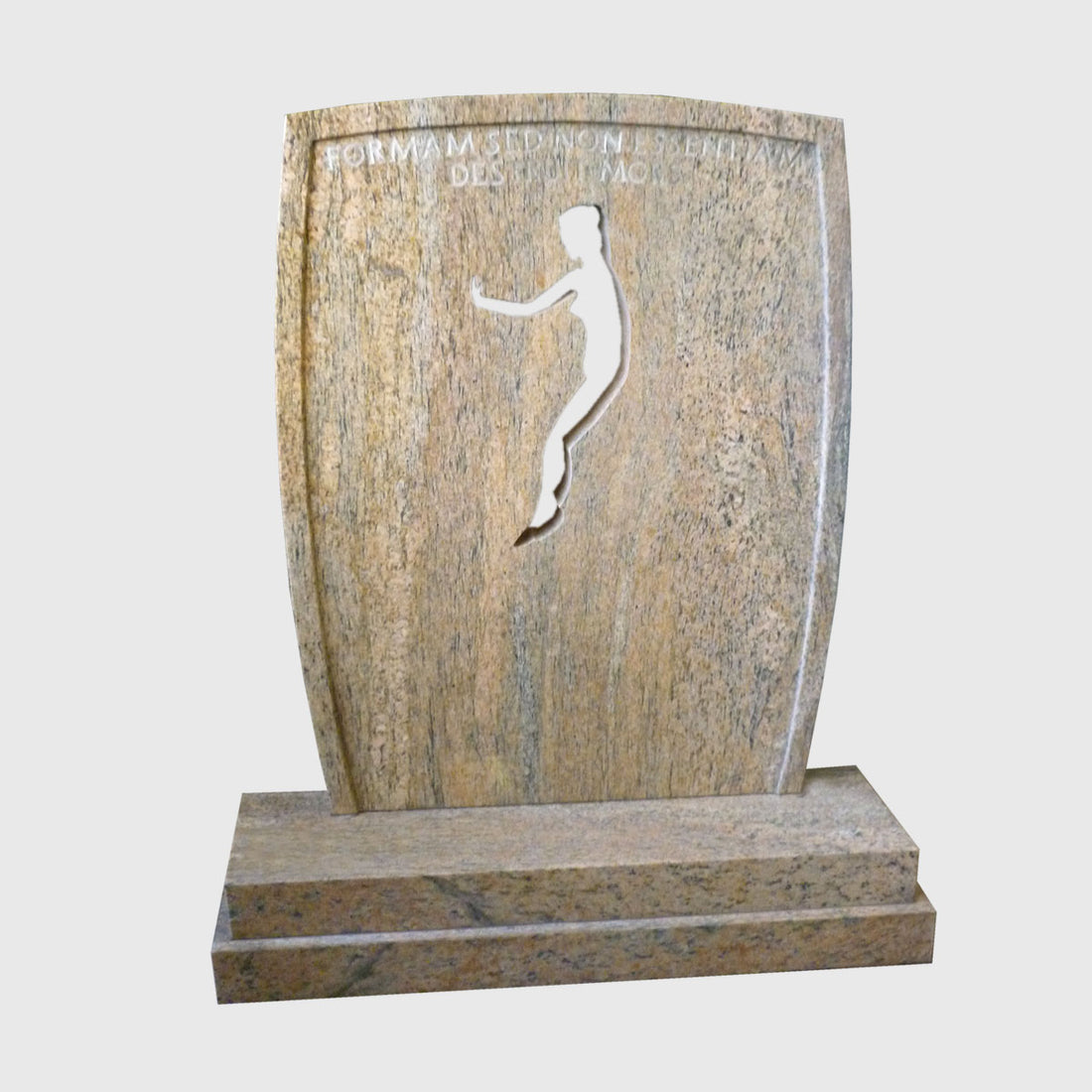 Grabstein aus Avindra Granit mit abstrahierter schwebender Figur auf Sockel