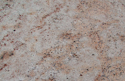 Grabanlage aus Ivory Brown- und Aubergine Granit